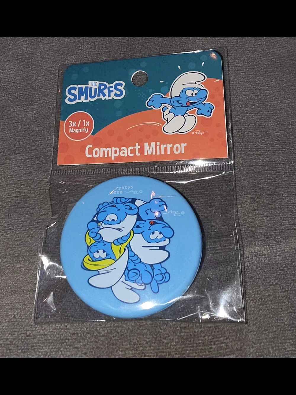 The Smurfs Compact Mirror - Magnifying BNIB